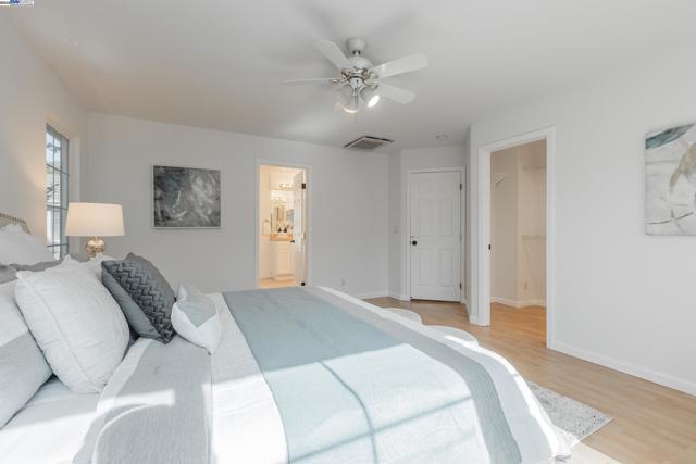 4008 Mount Vernon Pl, Dublin CA: https://media.crmls.org/mediaz/2bd66d00-6357-4c0b-b1df-f1c3c39b36b3.jpg
