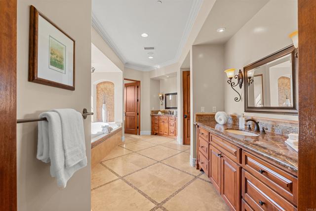 Detail Gallery Image 21 of 67 For 2428 Catalina Ave, Vista,  CA 92084 - 5 Beds | 5/1 Baths