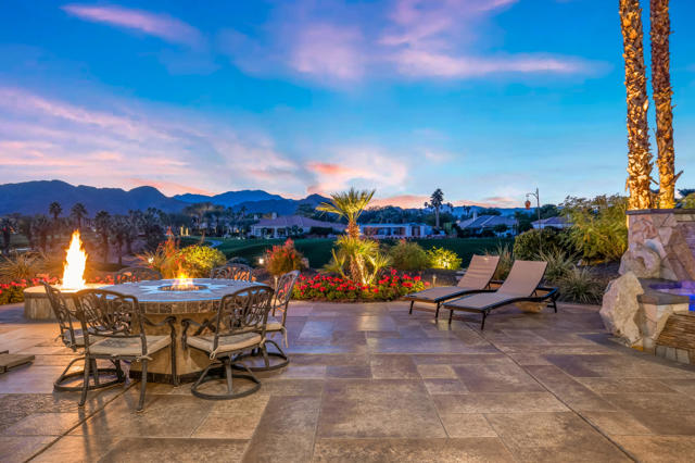 50605 Verano Drive, La Quinta CA: https://media.crmls.org/mediaz/2bd825b2-7c51-4c65-8ad4-ac2fec3f905a.jpg