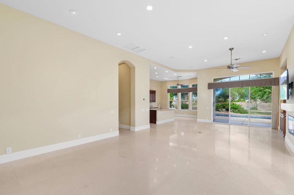 MLS #219138184DA image #11