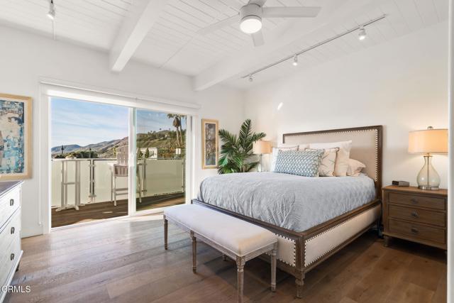 Detail Gallery Image 16 of 52 For 11770 Pacific Coast Hwy #U,  Malibu,  CA 90265 - 4 Beds | 4 Baths
