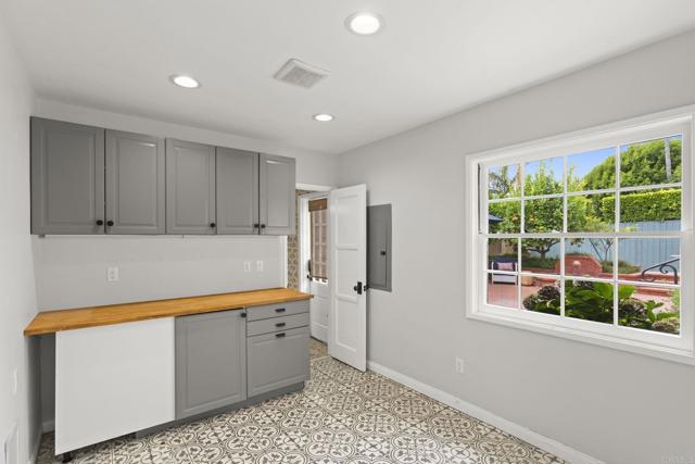 Detail Gallery Image 36 of 47 For 315 Mira Monte, La Jolla,  CA 92037 - 4 Beds | 3/1 Baths