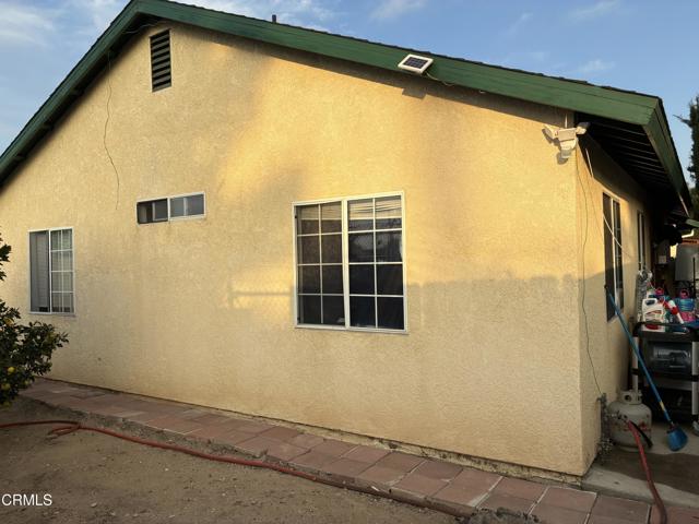 Detail Gallery Image 12 of 23 For 1928 San Benito St, Oxnard,  CA 93033 - 6 Beds | 4 Baths