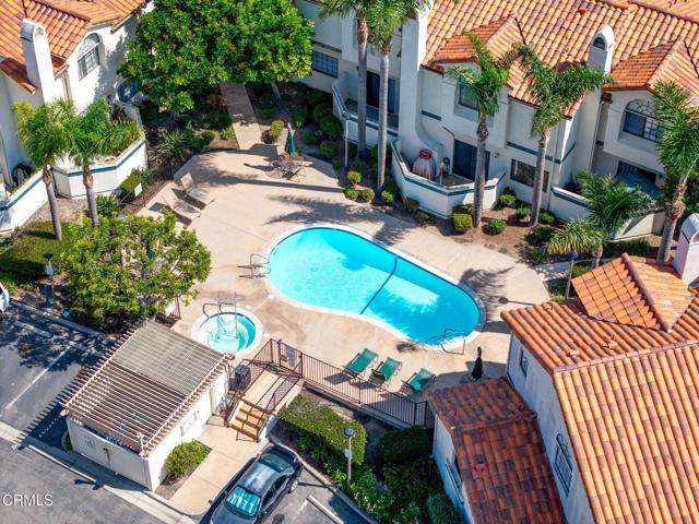 168 Courtyard Drive, Port Hueneme CA: https://media.crmls.org/mediaz/2bdd459f-0ef8-4346-a39b-1e5ac14017d5.jpg