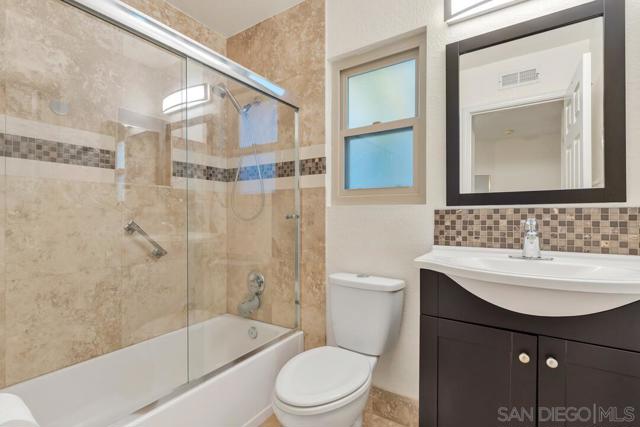 1956 Casablanca Ct, Vista CA: https://media.crmls.org/mediaz/2bdd67d9-190f-4e26-9b35-d48ddbbd449e.jpg