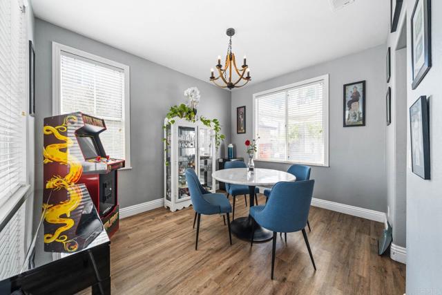 2552 Saddlehorn Drive, Chula Vista CA: https://media.crmls.org/mediaz/2bdd8ed2-5722-4eab-9170-7b43b8bc78b1.jpg