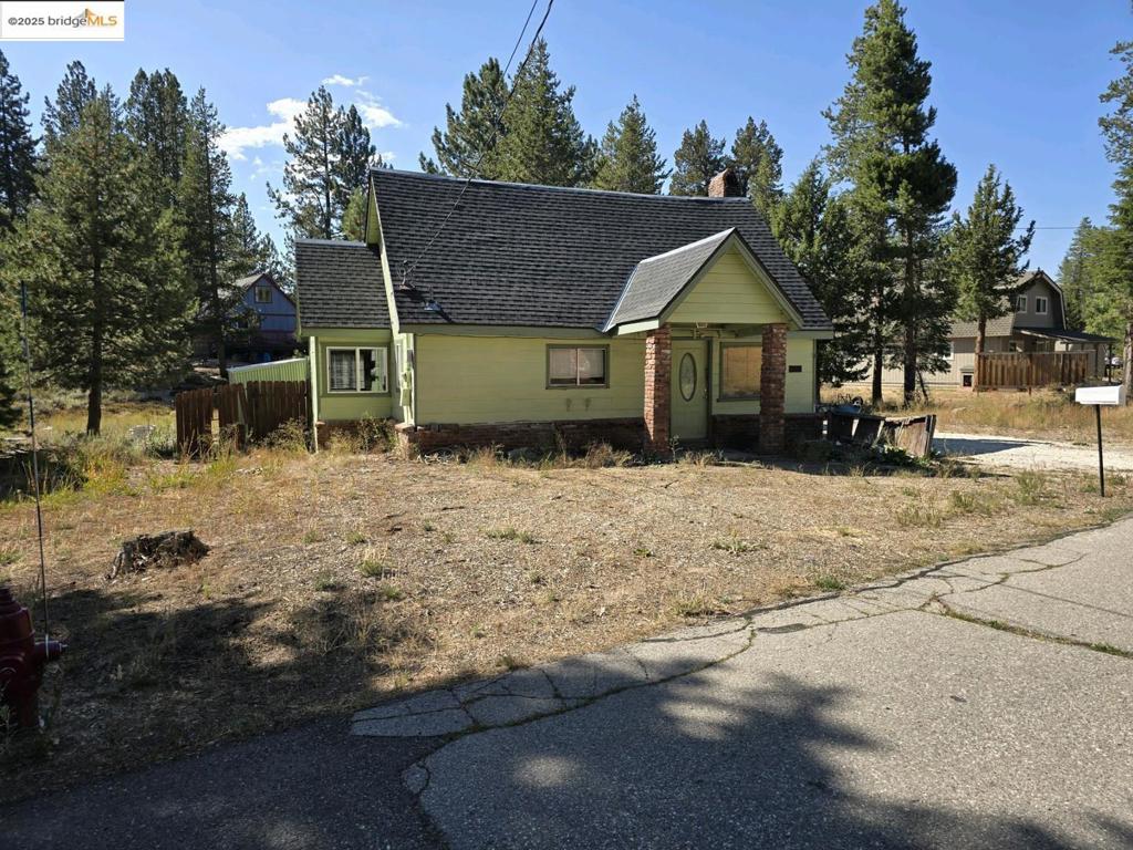 1666 Arapahoe ST