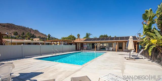 12044 Royal Rd, El Cajon CA: https://media.crmls.org/mediaz/2bddacc6-c0ae-4c79-ae3c-0c6645d0ce41.jpg