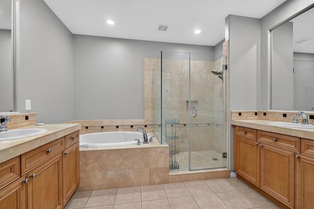 2073 Via Alba, Palm Desert, CA 92260