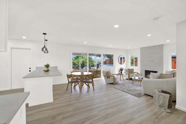 5403 Via Carancho, San Diego CA: https://media.crmls.org/mediaz/2bdf5904-351a-427d-abde-c048b629ac8e.jpg