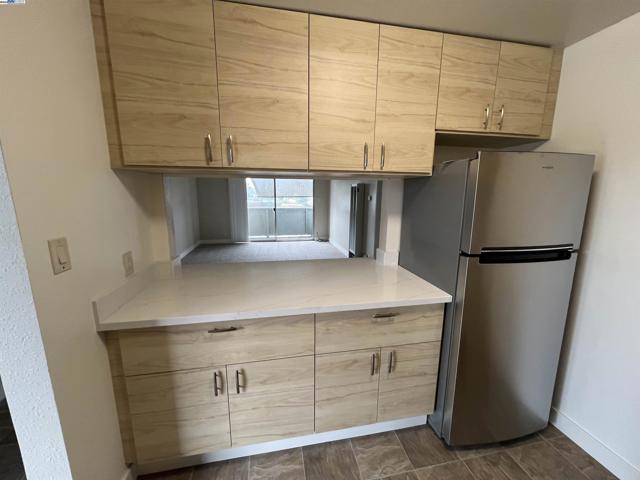 36976 Mulberry St, Newark CA: https://media.crmls.org/mediaz/2bdfb8ba-9581-4946-b510-1a6e1797cc04.jpg
