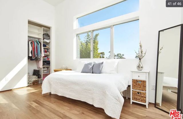 4430 Lindblade Drive, Los Angeles CA: https://media.crmls.org/mediaz/2bdfc77b-32b3-47c5-9484-8a0080c66685.jpg