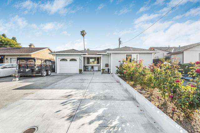 787 Macredes Avenue, San Jose CA: https://media.crmls.org/mediaz/2be071ad-3dcc-4df3-9a00-467413cde200.jpg