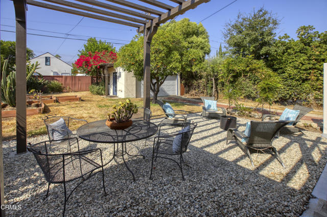 Detail Gallery Image 17 of 24 For 575 Eldora Rd, Pasadena,  CA 91104 - 2 Beds | 2 Baths