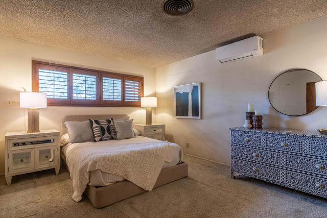 44841 San Jacinto Avenue, Palm Desert, CA 92260