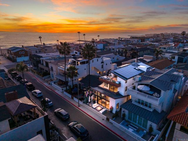 Detail Gallery Image 65 of 72 For 119 41st St, Newport Beach,  CA 92663 - 3 Beds | 5 Baths