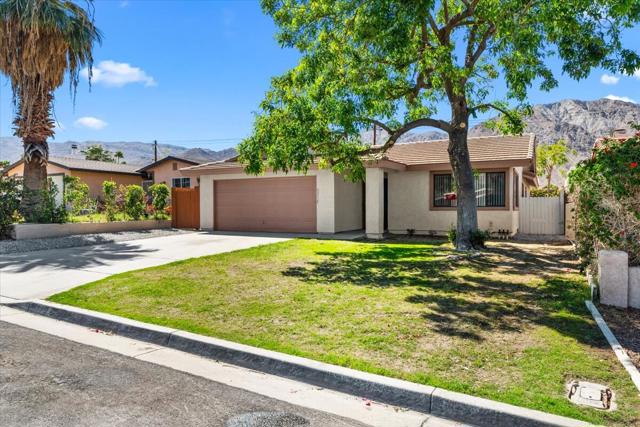 53125 Avenida Herrera, La Quinta CA: https://media.crmls.org/mediaz/2be3ef6e-1b9f-4986-a9f4-cc45ff84f7a9.jpg