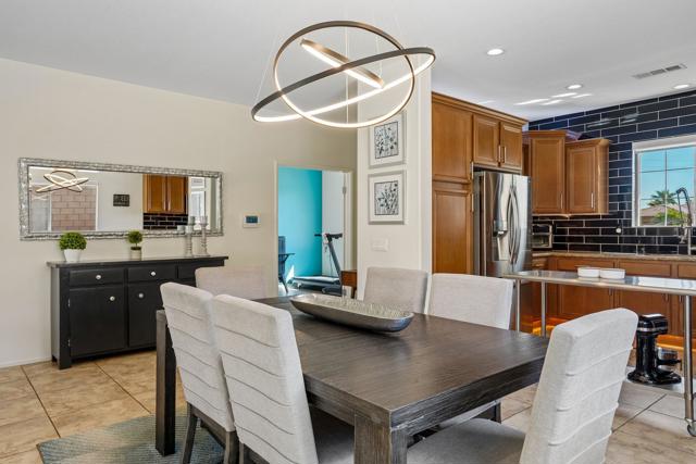 73824 Da Vinci Court, Palm Desert, CA 92211