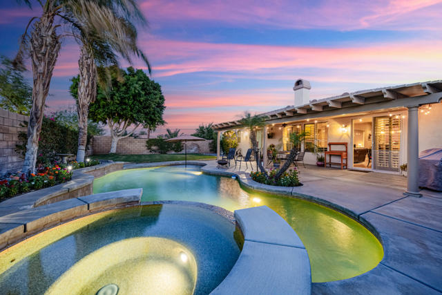 79976 Castille Drive, La Quinta CA: https://media.crmls.org/mediaz/2be527bf-d138-4419-81fa-1c809ff383a2.jpg