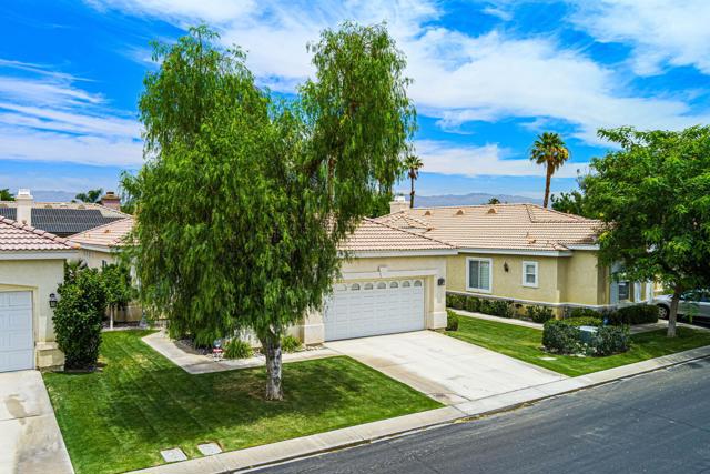 82620 Hamilton Court, Indio CA: https://media.crmls.org/mediaz/2be573a3-f85d-43b5-8186-d1548602dd2a.jpg