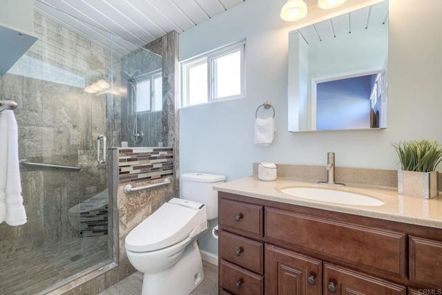 Detail Gallery Image 19 of 31 For 8835 Lake Ashmere Dr, San Diego,  CA 92119 - 4 Beds | 2 Baths