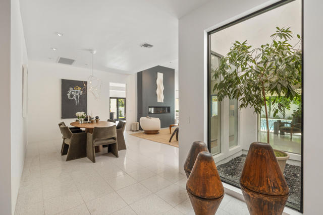 75465 Montecito Drive, Indian Wells CA: https://media.crmls.org/mediaz/2be653db-2d07-496d-bf84-067576116d72.jpg