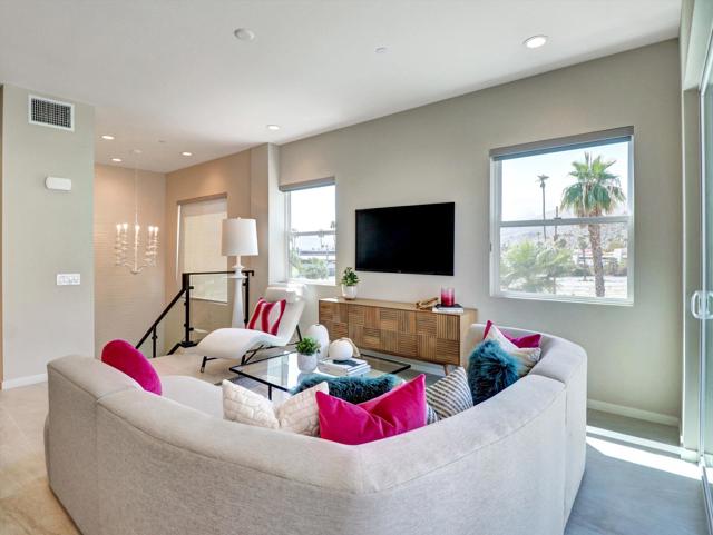 798 Obsidian Loop E, Palm Springs, CA 92264