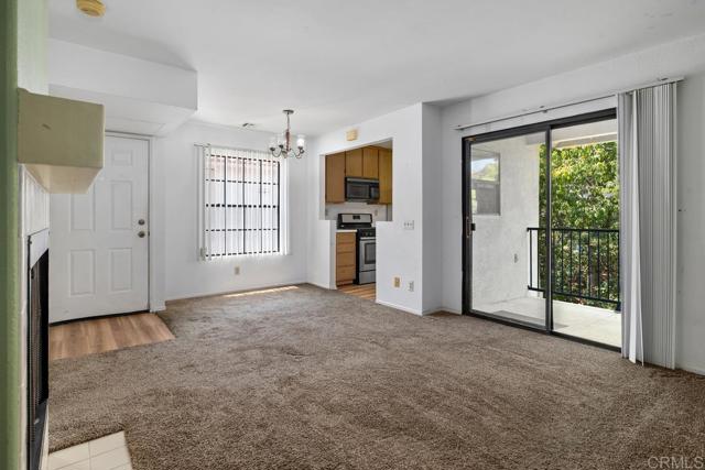 Image 10 of 30 For 10337 Azuaga Street 218
