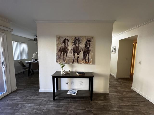 Detail Gallery Image 4 of 29 For 17159 W Bernardo Dr #103,  San Diego,  CA 92127 - 2 Beds | 2 Baths