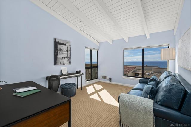 429 S Sierra Ave, Solana Beach CA: https://media.crmls.org/mediaz/2be8eadd-5c64-4176-ae98-f515a6ace98f.jpg
