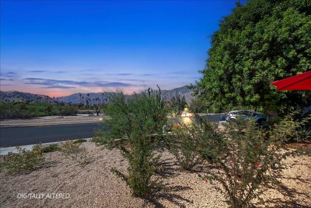 2134 S Sunshine Circle, Palm Springs, CA 92264
