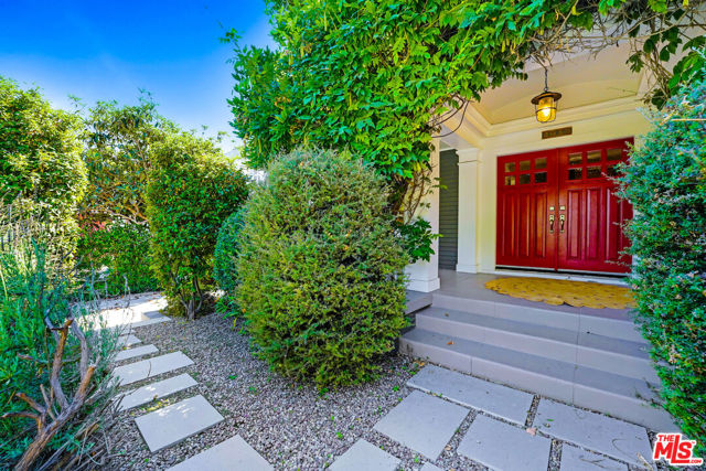 2049 N Berendo Street, Los Angeles CA: https://media.crmls.org/mediaz/2bea3daa-403a-4294-a591-c6a157026f76.jpg