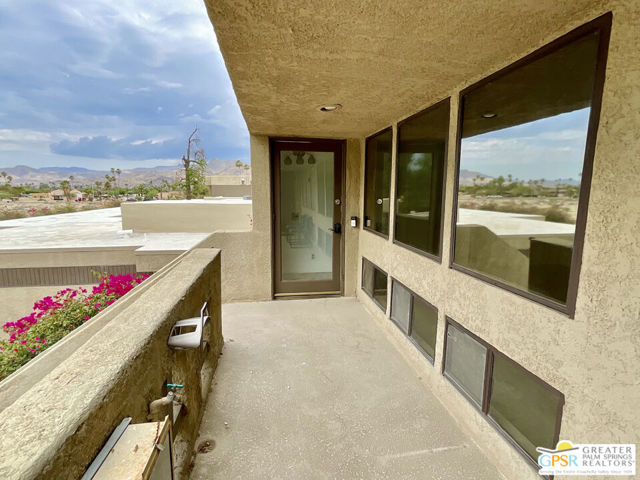 Image 3 of 26 For 425 Bradshaw Lane 63