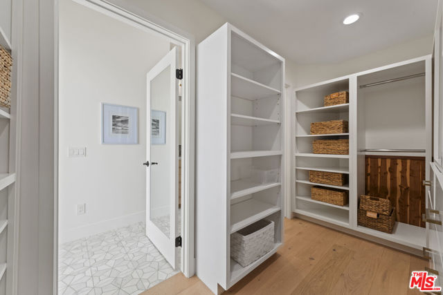 16724 Calle Arbolada, Pacific Palisades CA: https://media.crmls.org/mediaz/2beae615-2820-4301-a739-97c39632d5ae.jpg