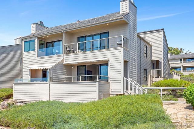 270 Surfview Ct, Del Mar CA: https://media.crmls.org/mediaz/2beb5f55-69d2-475b-96c3-f820045a8166.jpg
