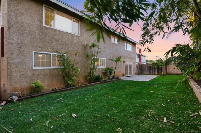 1806 Stewart St, Oceanside CA: https://media.crmls.org/mediaz/2beccddb-fc31-460c-8c5d-e60bf8db2e84.jpg