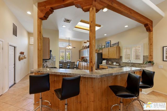 54465 Avenida Rubio, La Quinta CA: https://media.crmls.org/mediaz/2becfb7d-15ea-46e5-ab07-c72742455765.jpg