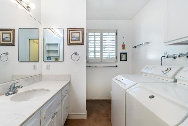 523 Maple Street, San Mateo CA: https://media.crmls.org/mediaz/2bed4cd4-bcd6-45d8-a945-5a9fb4a9accd.jpg