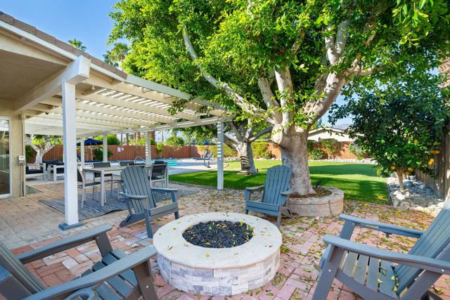 74277 Myrsine Avenue, Palm Desert CA: https://media.crmls.org/mediaz/2bed892a-e9e9-4217-887d-36655df9efb0.jpg