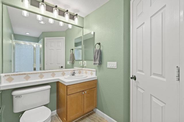 978 Martin Trail, Daly City CA: https://media.crmls.org/mediaz/2bee141c-10d3-413f-afa1-45277c45fde9.jpg