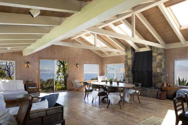 47320 Highway 1, Big Sur CA: https://media.crmls.org/mediaz/2bee8470-4a3d-4d27-a744-eb2f178f0c5d.jpg