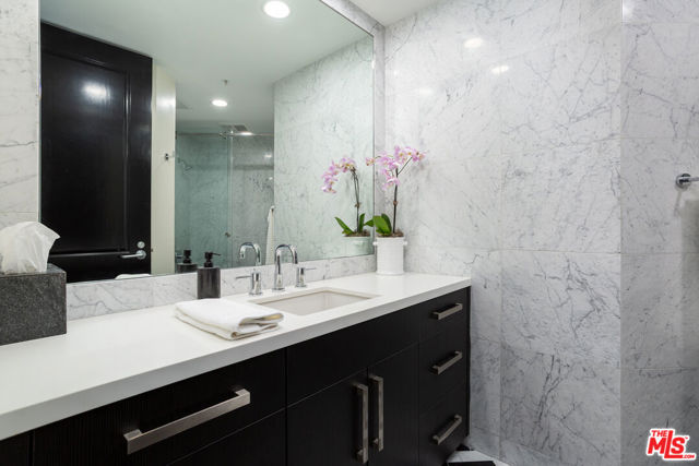 10490 Wilshire Boulevard, Los Angeles CA: https://media.crmls.org/mediaz/2bf0582a-d973-469b-a257-5ab7851ed85b.jpg