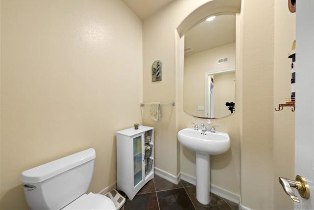 Image 33 of 69 For 11766 Treadwell Dr