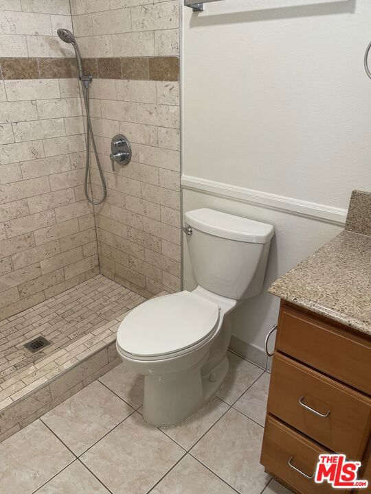 9206 Summertime Lane, Culver City CA: https://media.crmls.org/mediaz/2bf10f80-17f9-4376-85ed-c285510468d2.jpg