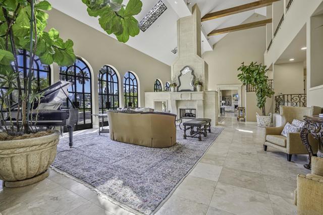 5305 La Crescenta, Rancho Santa Fe CA: https://media.crmls.org/mediaz/2bf1cb13-85f2-4466-83e1-29b745fbfd76.jpg