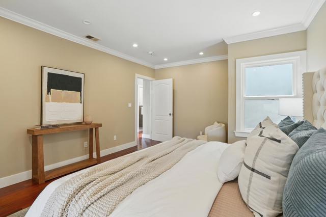 212 Sweeny Street, San Francisco CA: https://media.crmls.org/mediaz/2bf1fbdb-6af9-4ecd-a269-37c6bf88d245.jpg