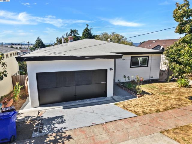 1551 Merced St, Richmond CA: https://media.crmls.org/mediaz/2bf23c71-3e2d-4f41-9d31-1b7981d636c9.jpg