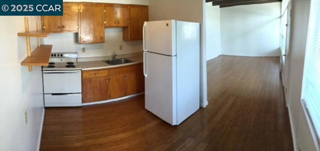 891 Bell Street, Lafayette CA: https://media.crmls.org/mediaz/2bf43082-e575-4193-a44d-eba54a71c984.jpg