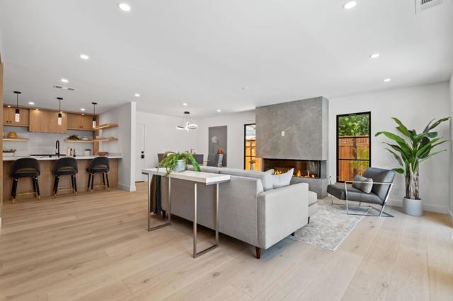 2330 Sierra Court, Palo Alto CA: https://media.crmls.org/mediaz/2bf4350d-3ff9-4586-b72a-c2c6ee0f31fd.jpg