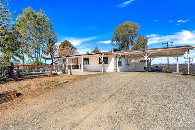 40110 Angora Ln, Temecula CA: https://media.crmls.org/mediaz/2bf48957-4d43-42d0-bc49-92e267244251.jpg
